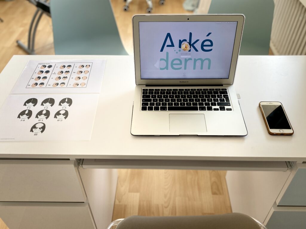 consultation Arkéderm, votre cabinet de Dermopigmentation capillaire à Annecy, spécialiste en tricopigmentation, en micro pigmentation capillaire. l'alternative à la greffe de cheveux révolutionnaire pour oublier votre perte de cheveux. Le cabinet Arkéderm de tricopigmentation est situé à Annecy à proximité de Genêve, Aix-les-bains, Chambéry, grenoble, Lyon, Jura.